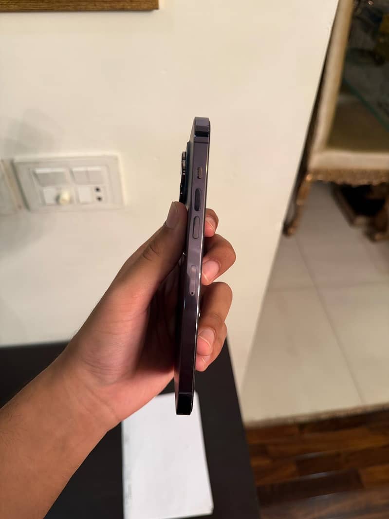Apple iPhone 14 Pro Max 1