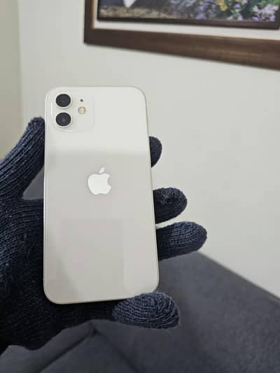 Apple iPhone 12