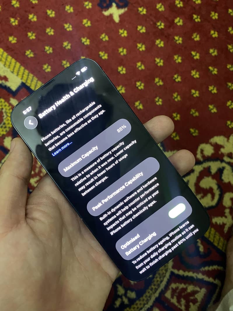 Apple iPhone 13 4