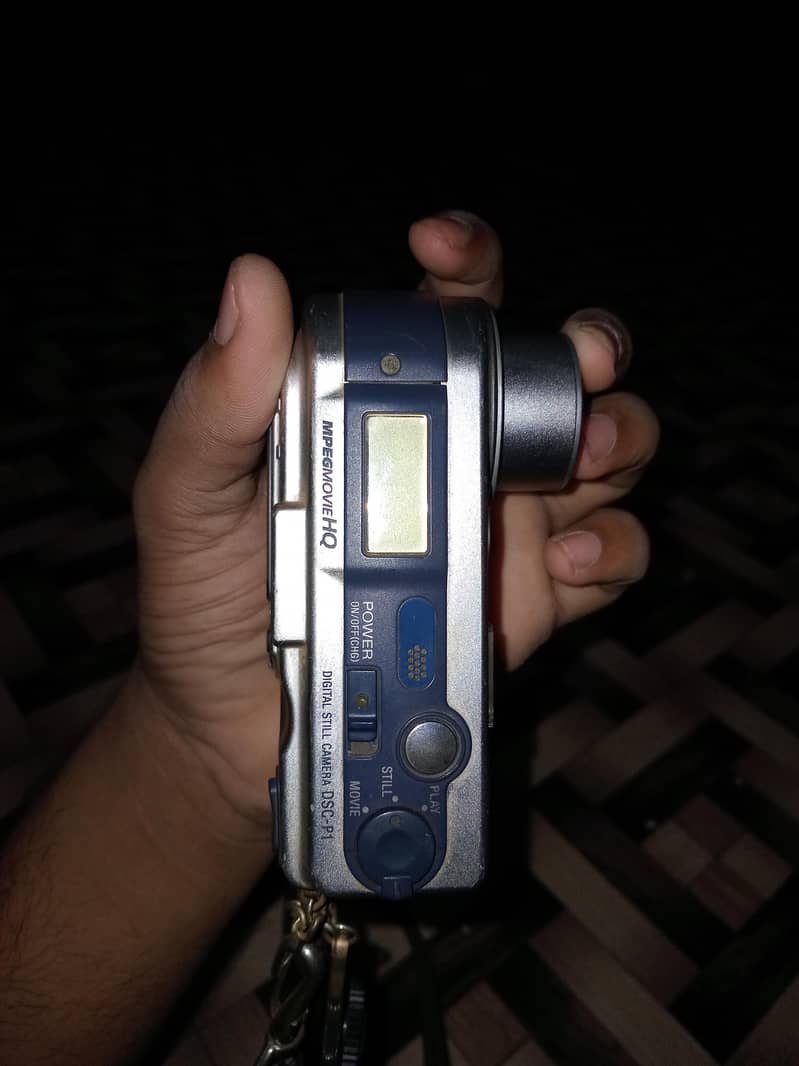 Sony camera hai 1