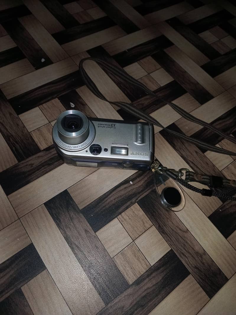 Sony camera hai 4