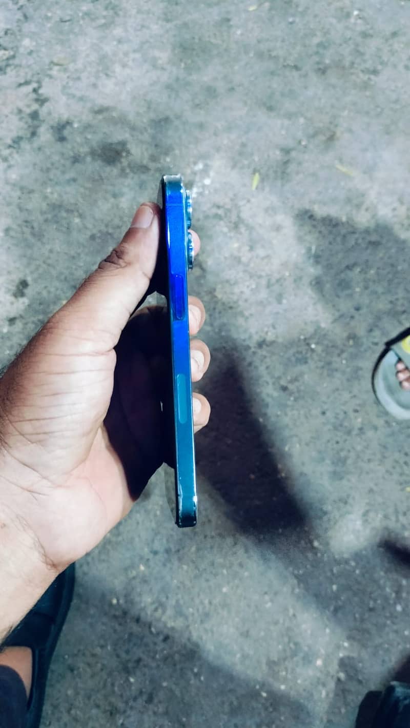 Apple iPhone 13 Pro 1