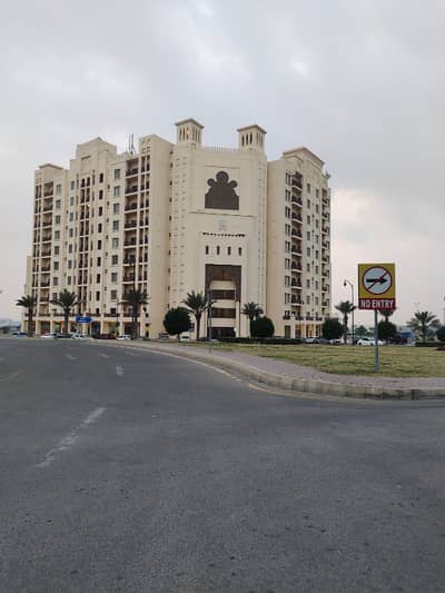Descon tower 1 bedroom luxury apartment available for sale in Bahria Town Karachi