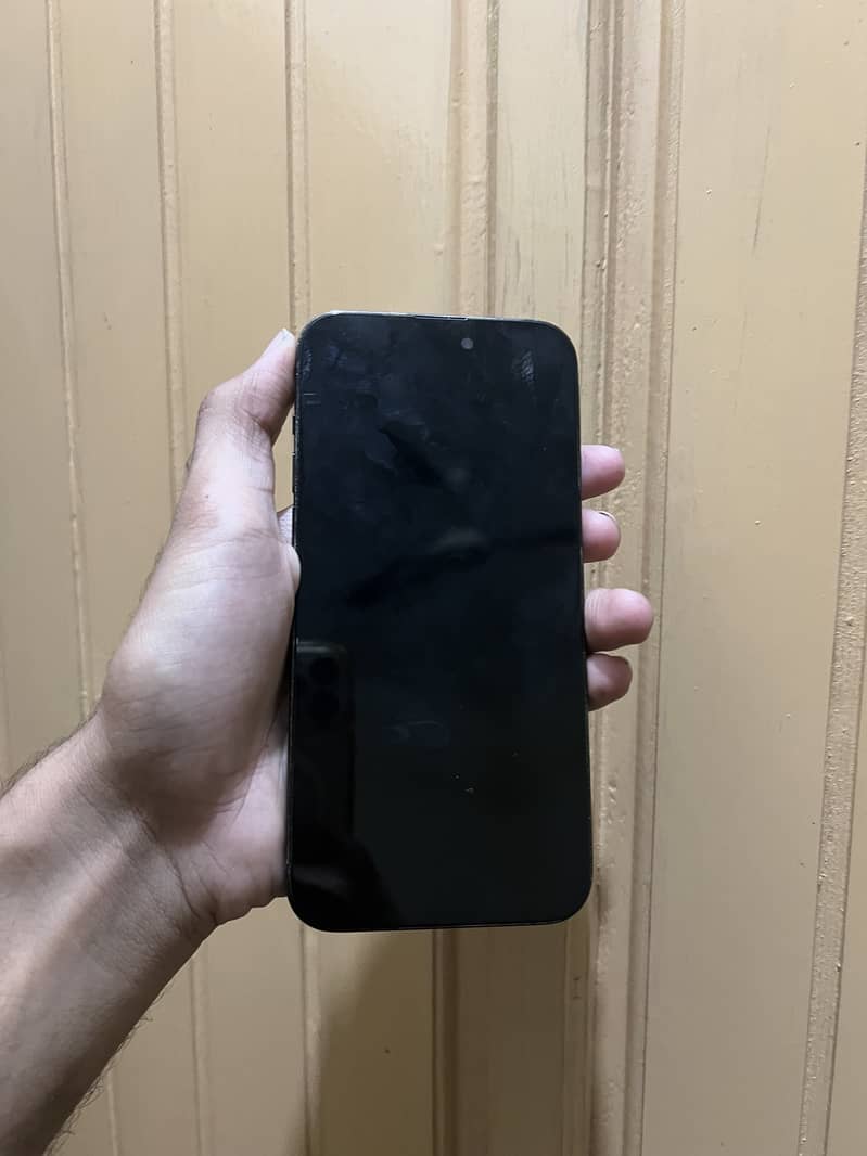 iPhone 14 Pro Max 1