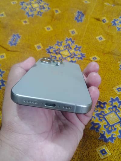 Apple iPhone 15 Pro