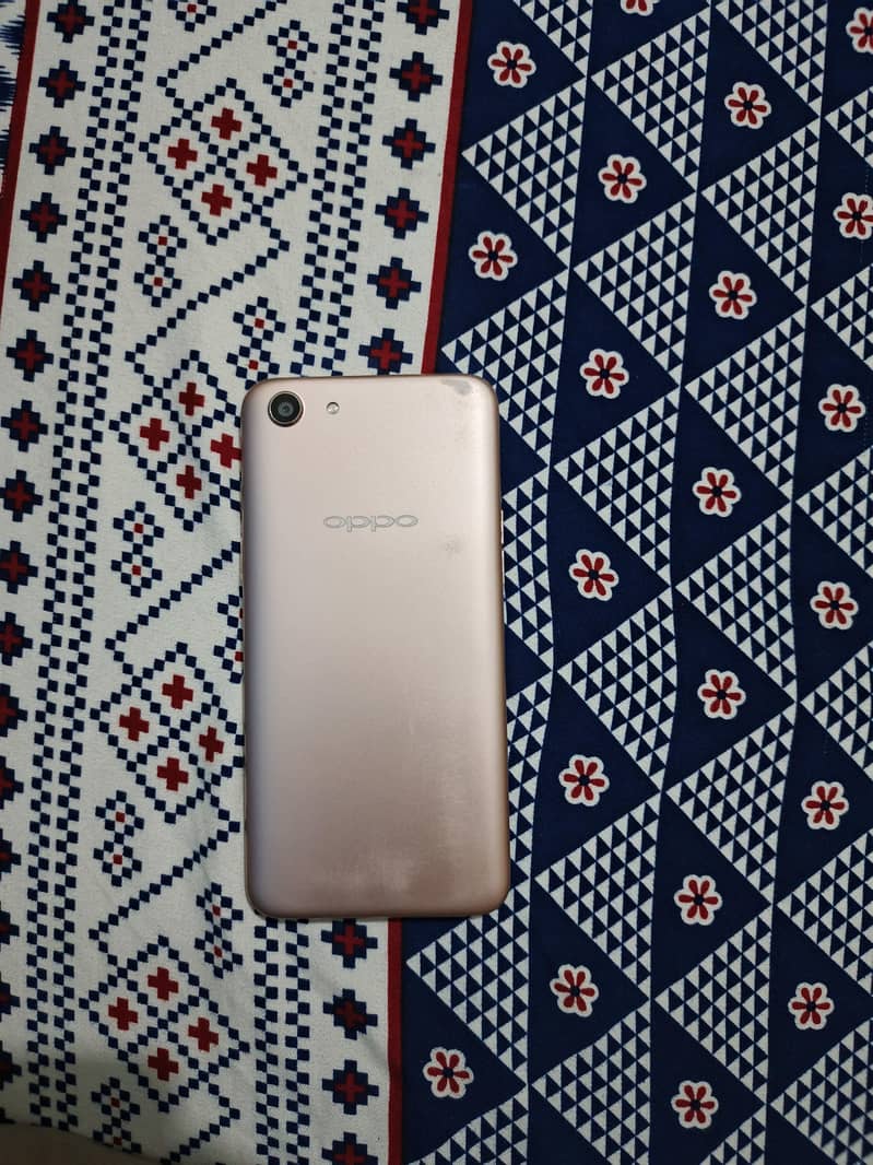 OPPO A83 2