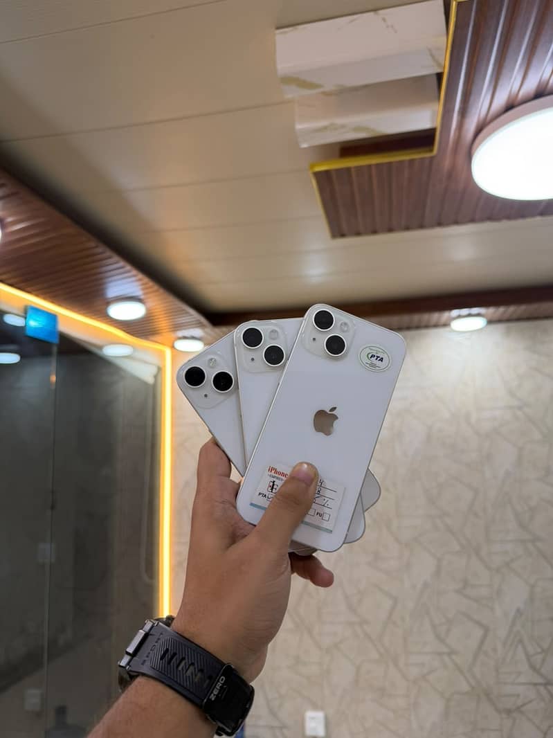Apple iPhone 14 3