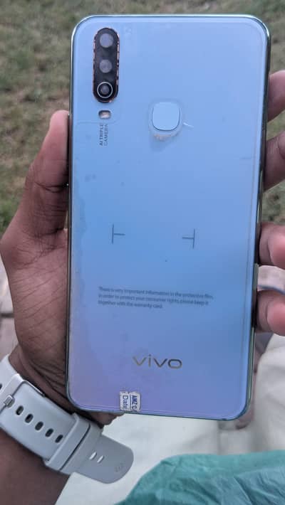 Vivo Y17