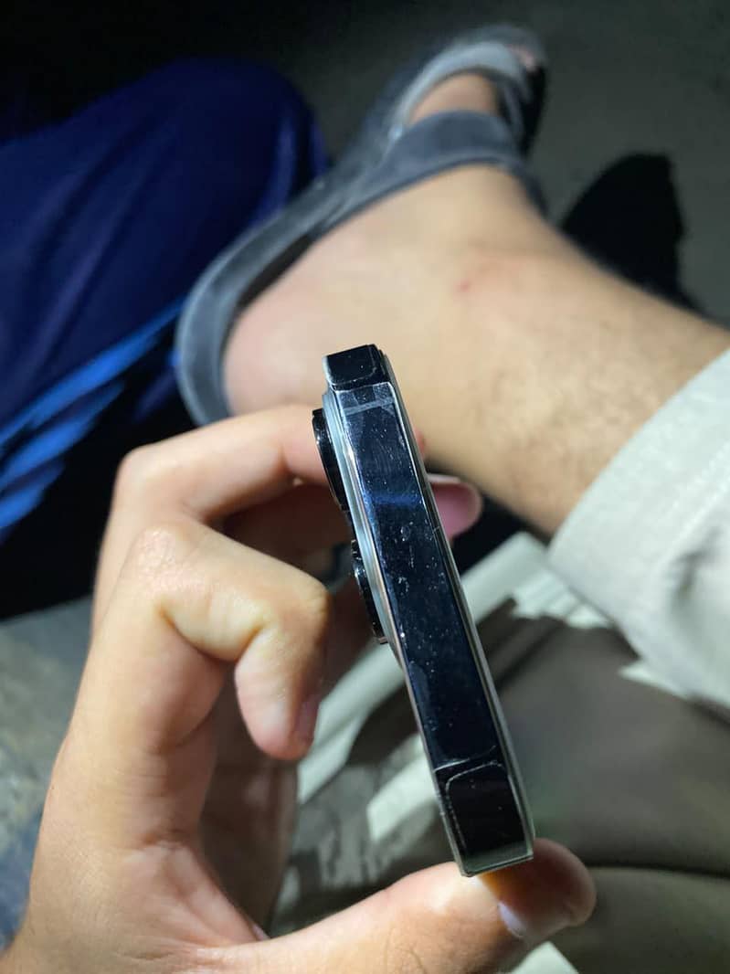 iphone 14 pro  (NON) 0