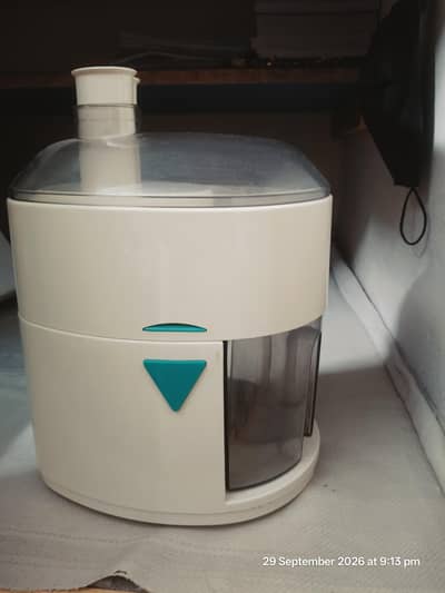 Scarlett fresh juice extractor