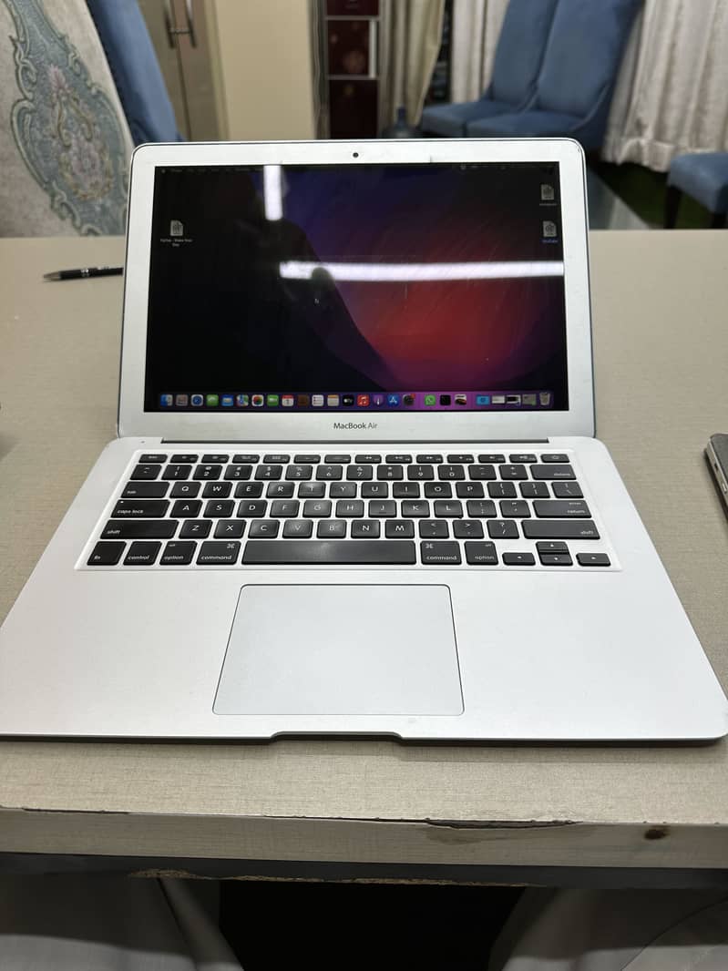 MacBook Air 2017 0