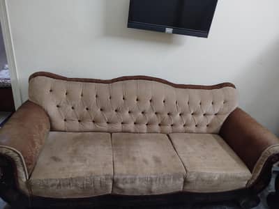 3 seater+ 2 seater Sofa Set Available