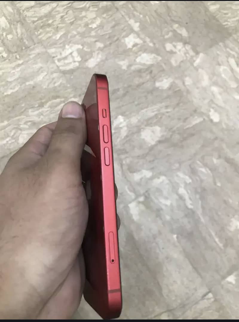 Apple iPhone 13 1