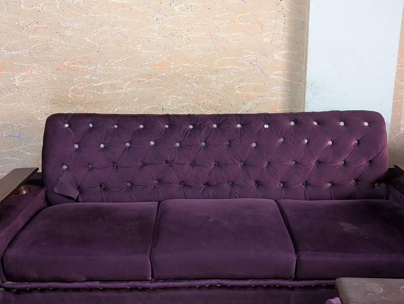 SOFA SET 7 SEATER 0