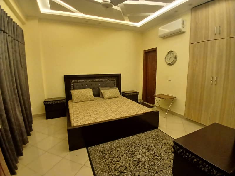 Double Bed 0
