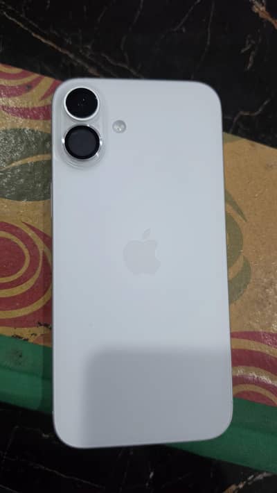 Apple iPhone 16 Plus