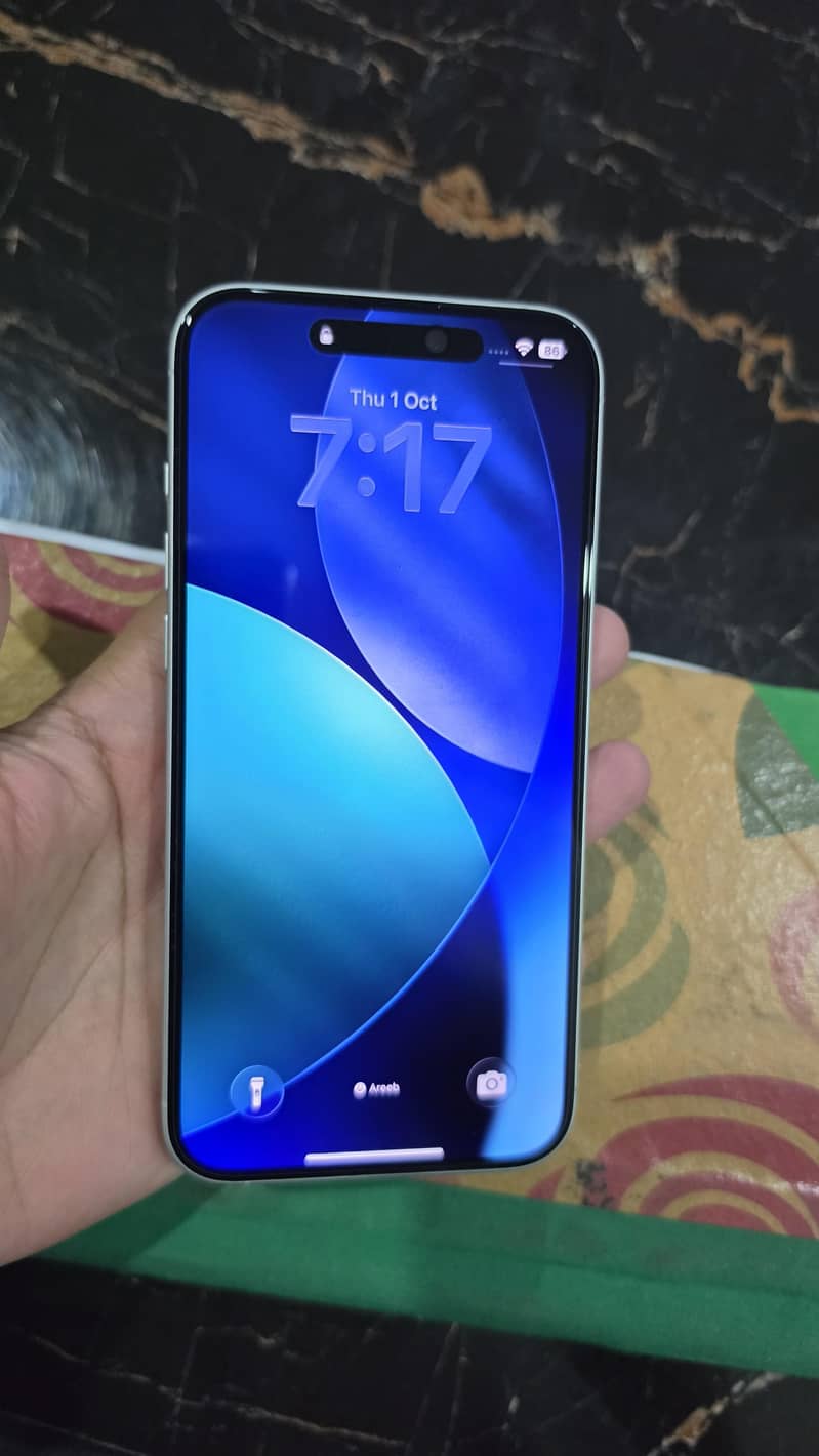 Apple iPhone 16 Plus 4
