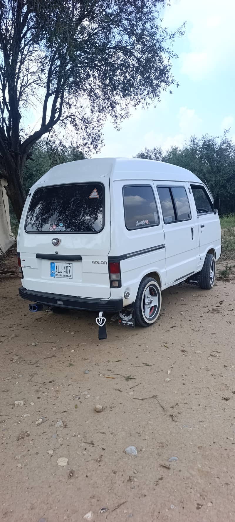 Suzuki Bolan 2018 2