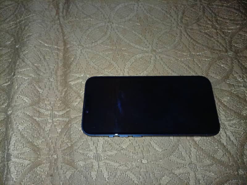 Apple iPhone 14 4