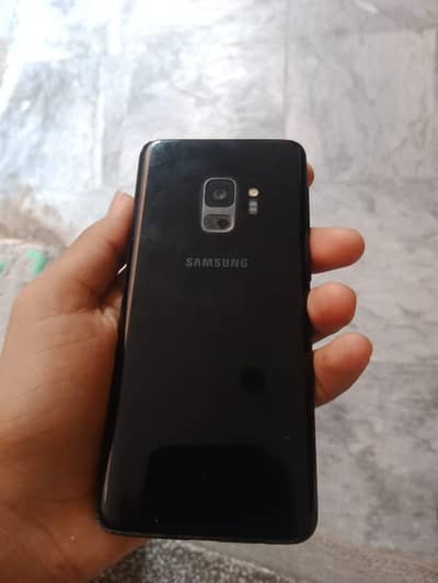 Samsung Mobile S9 exchange possible with iphone x and above