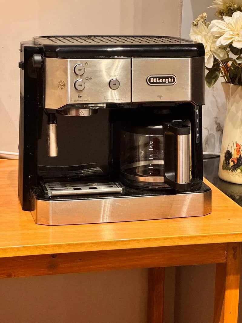 DeLonghi Coffee Machine 2