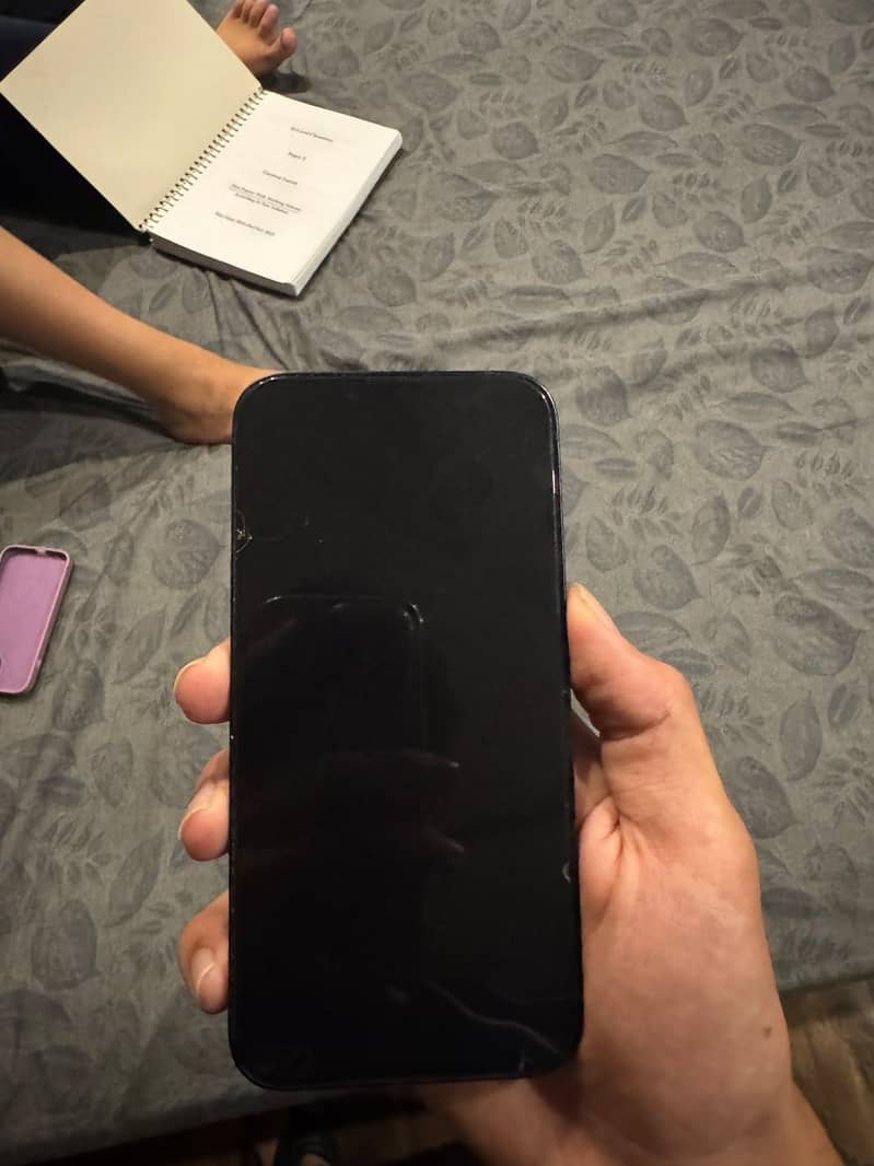 Apple iPhone 14 2