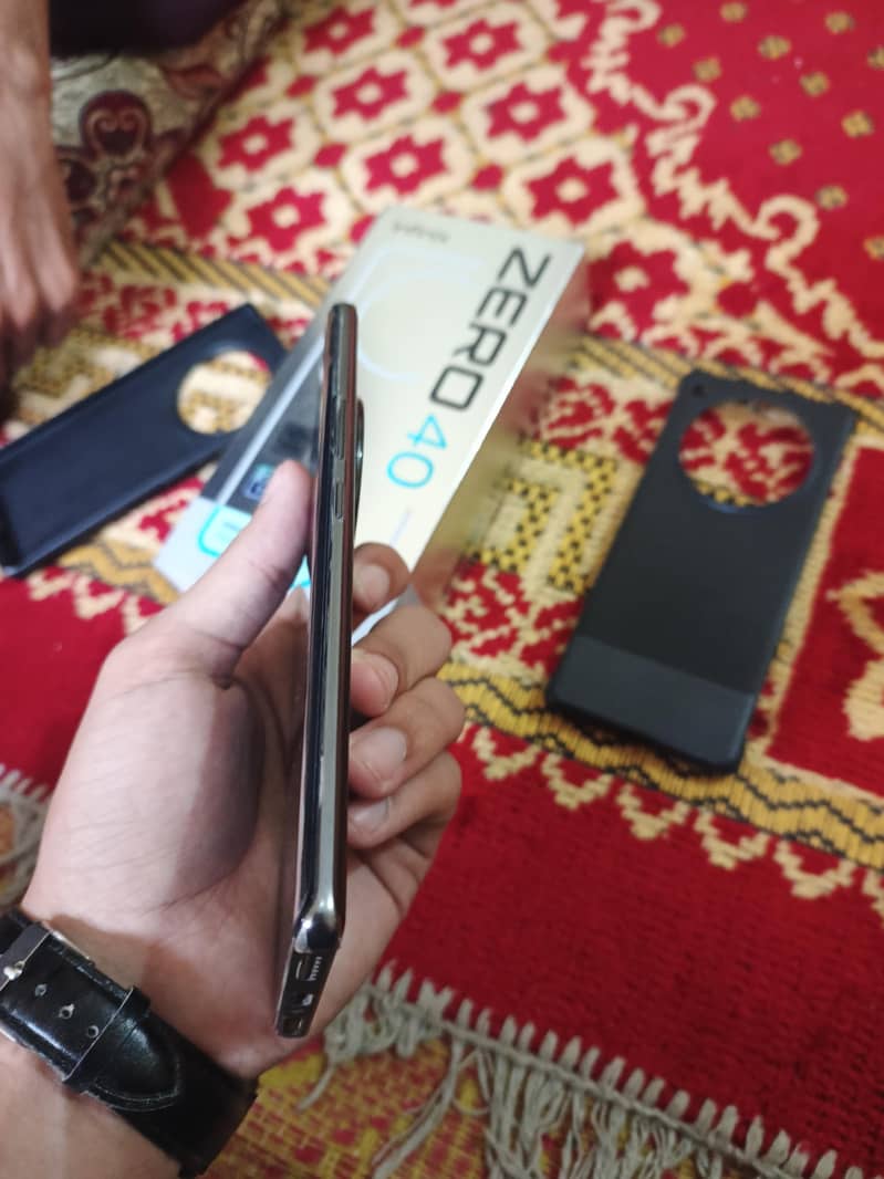 Infinix Zero 40 4g 5