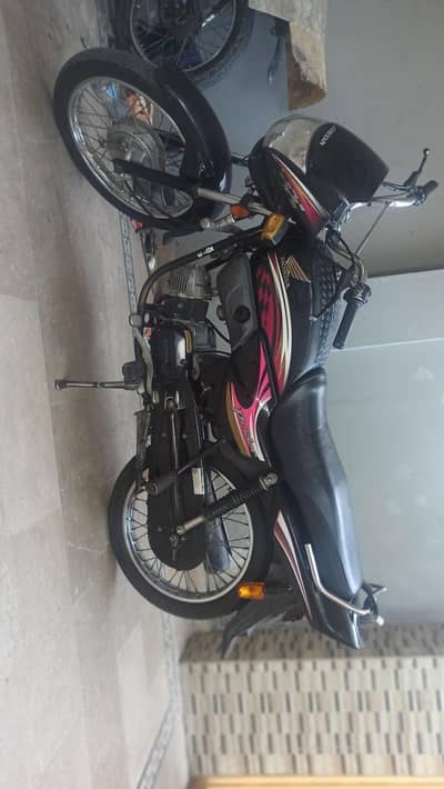 Honda Pridor 2014 model Black color