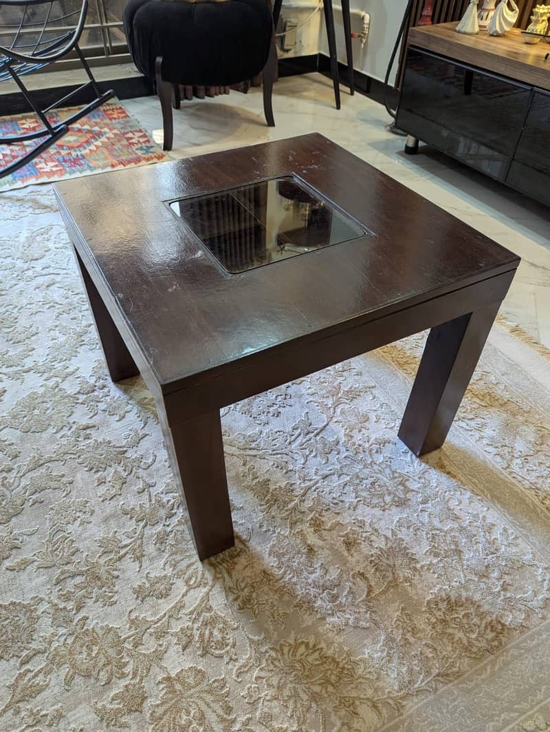 Centre table & side tables 5