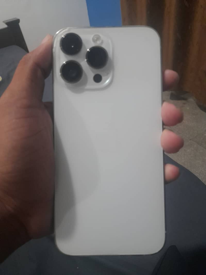 Apple iPhone 14 Pro Max 2