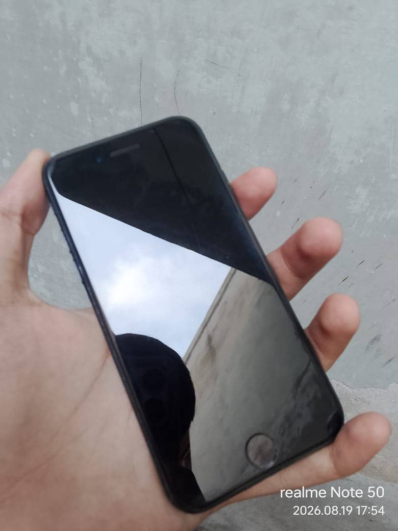 Apple iPhone se 3 0
