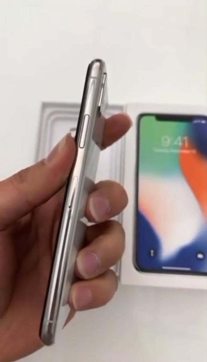 Apple iPhone X 2