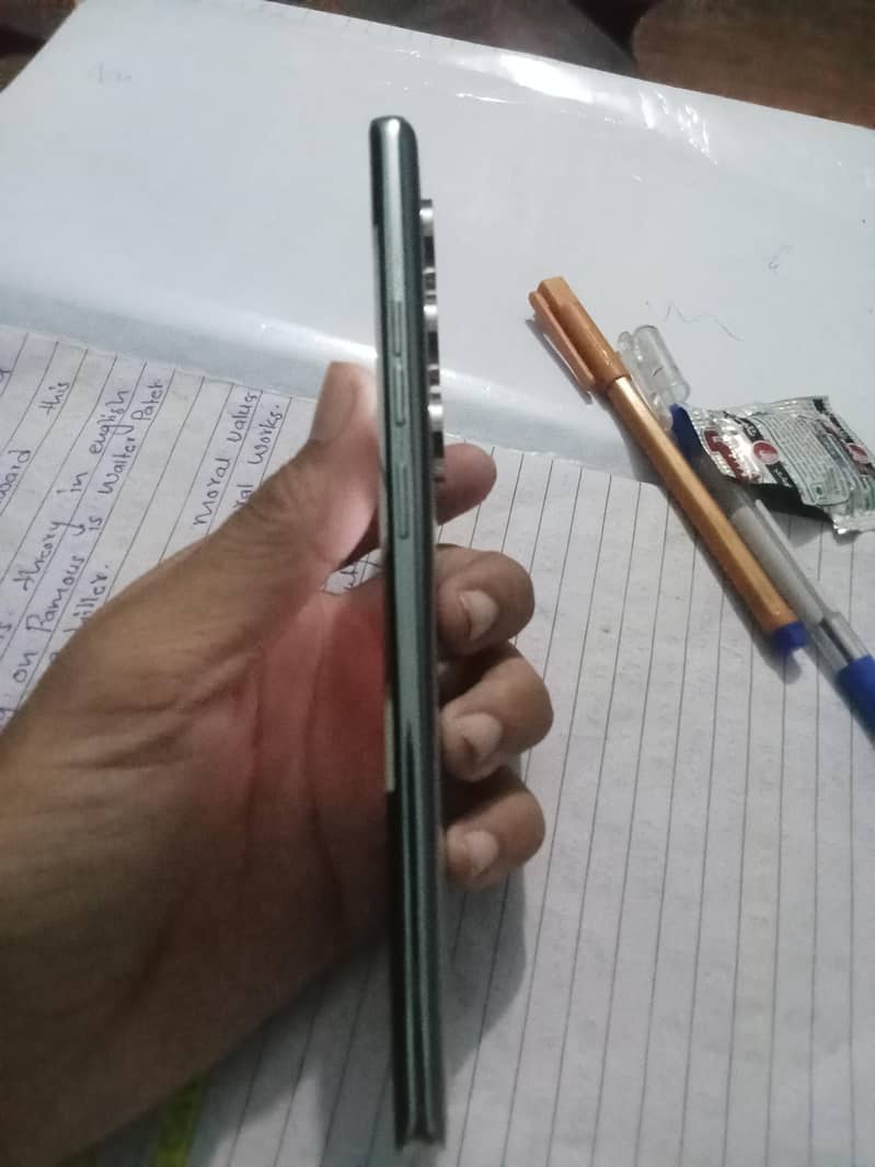 Tecno comon 40 pro 1