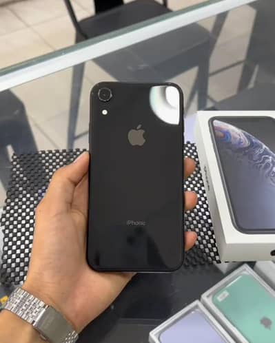 i phone xr NON PTA 64 GB