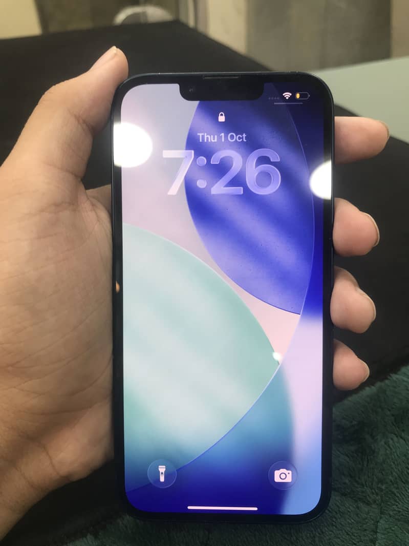 Apple iPhone 13 0