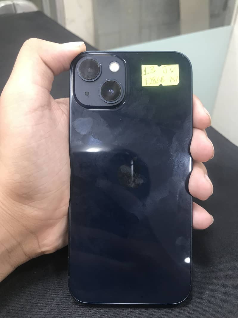 Apple iPhone 13 1