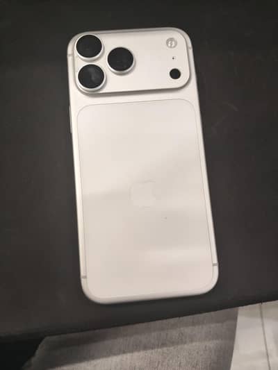 Iphone 17 Pro Max - 256GB | Box Opened | 100% Battery Health