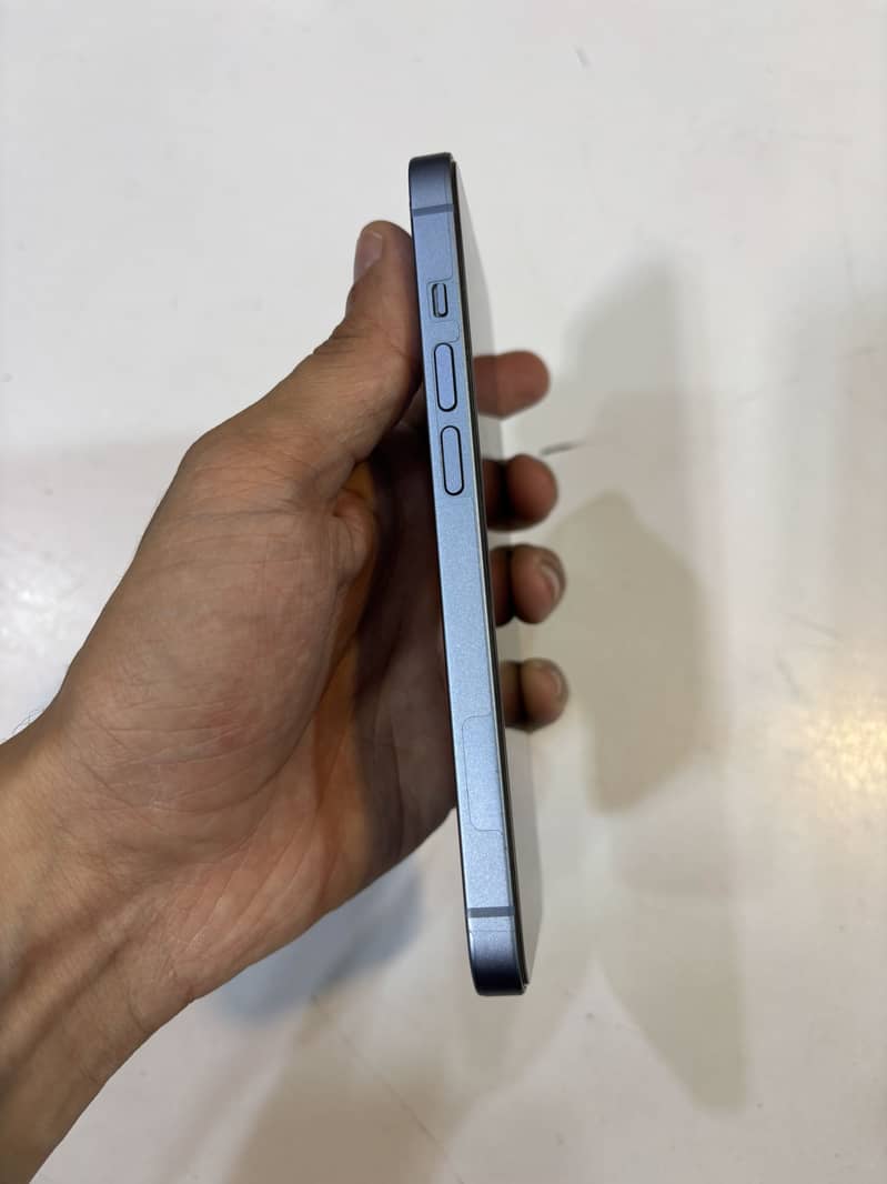 Apple iPhone 14 1