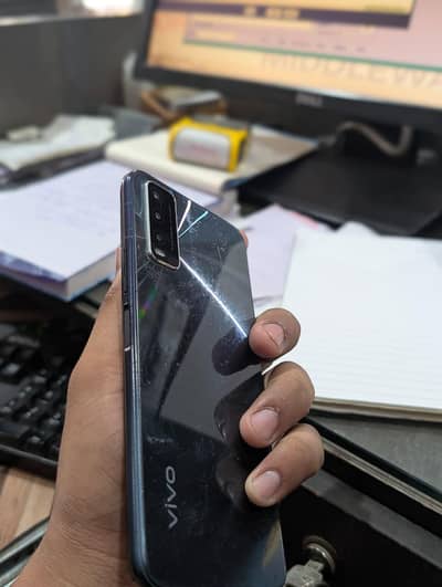 Vivo Y20 only moblie sht id card ki copy mil jaye gi  03237433881 4/64