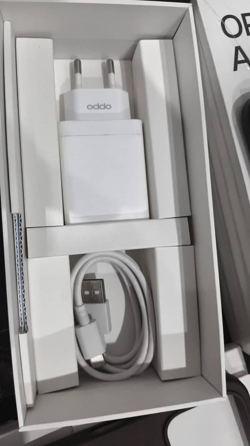 OPPO A6c 4