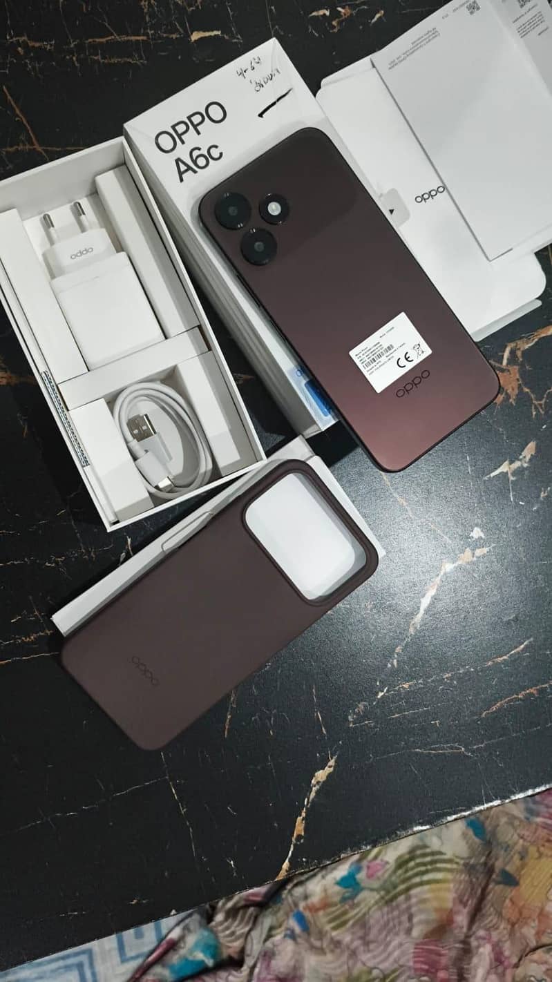 OPPO A6c 5