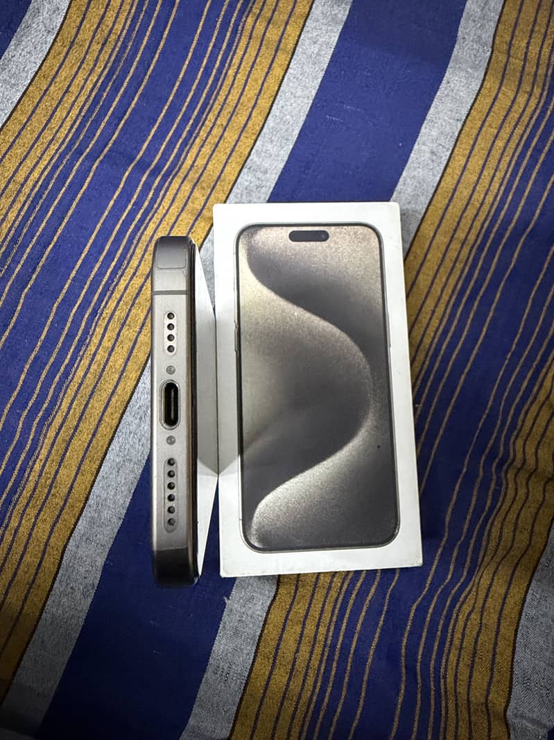 Apple iPhone 15 Pro Max 5