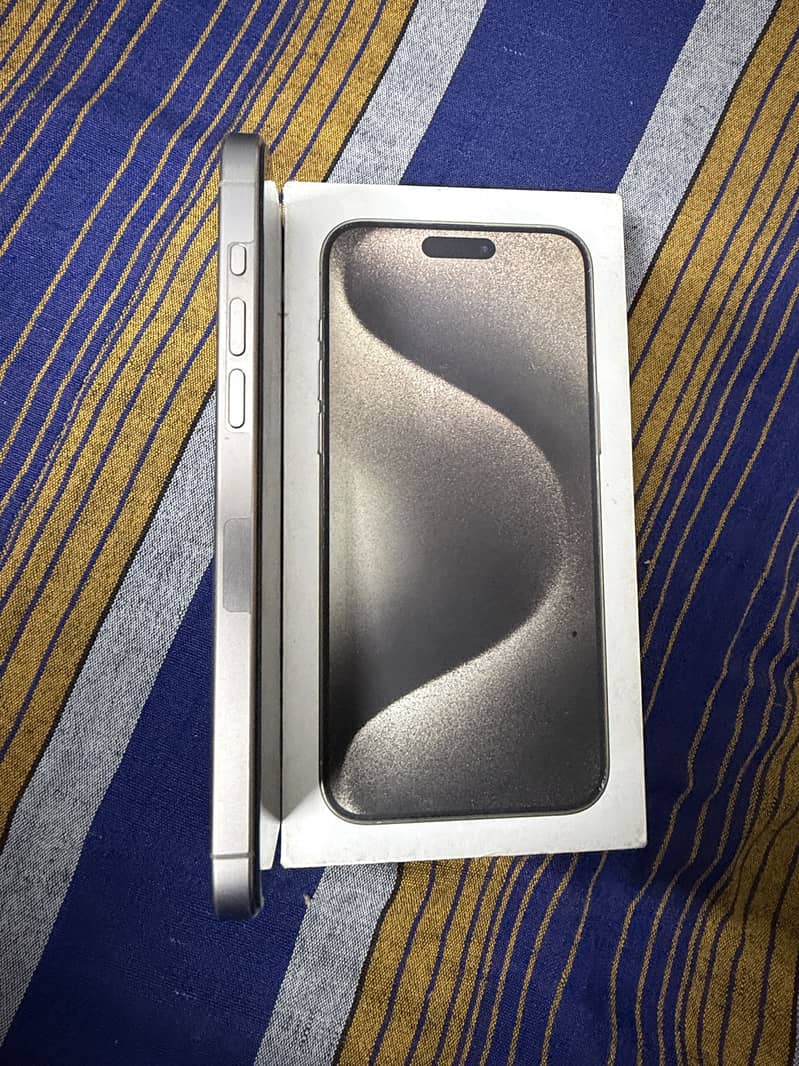 Apple iPhone 15 Pro Max 8