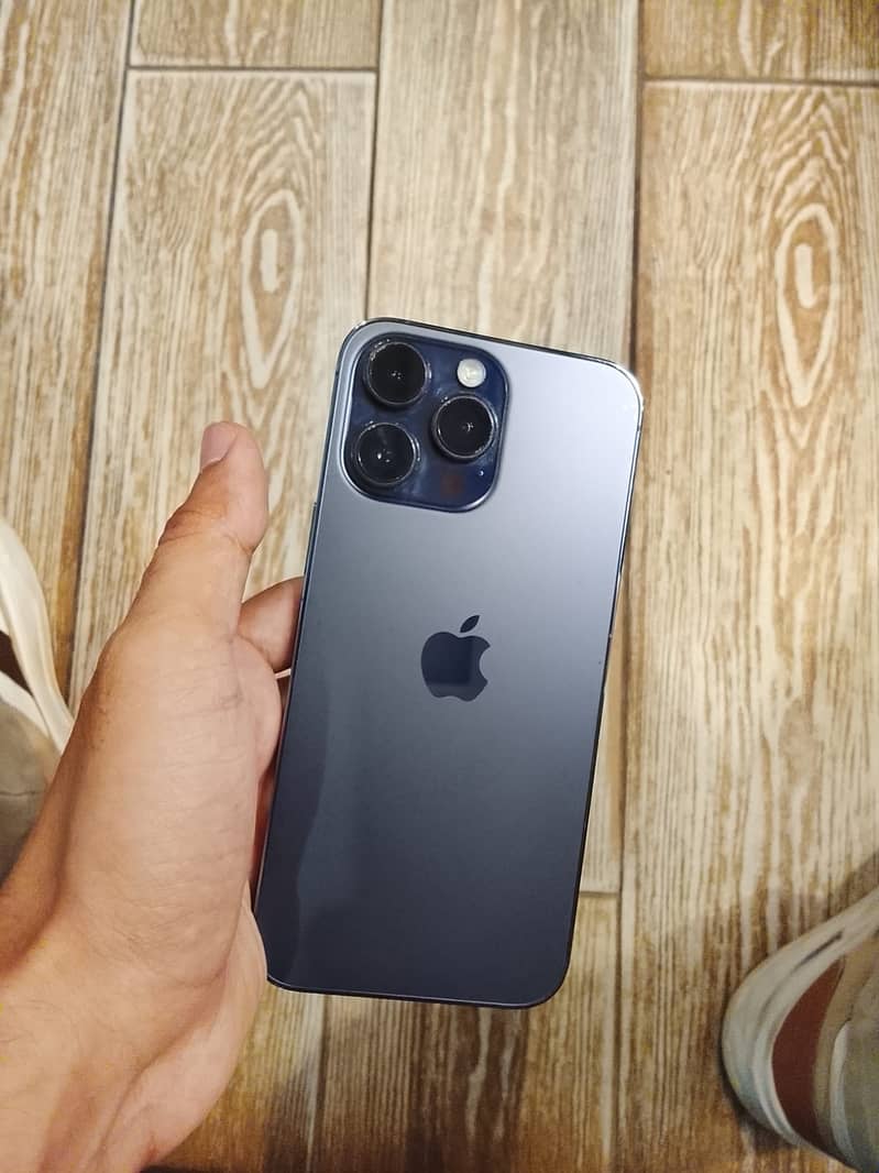 Apple iPhone 14 Pro Max 0