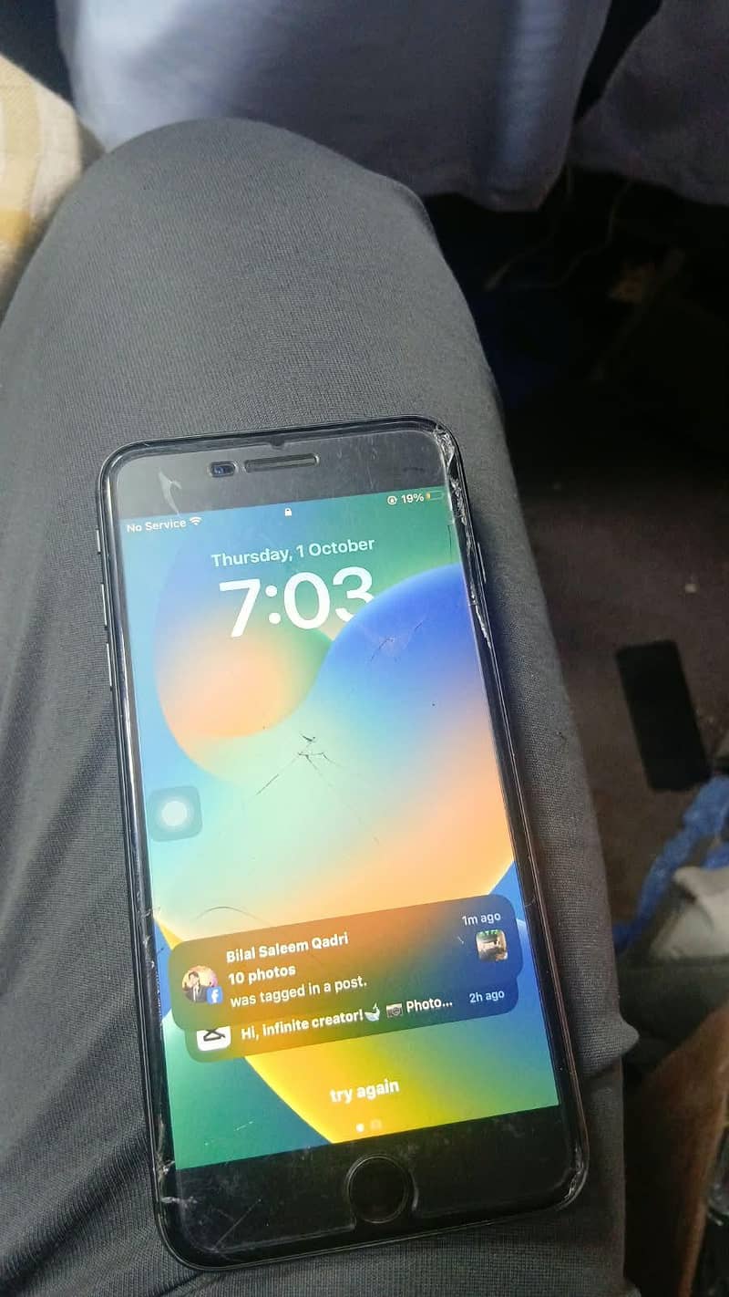 Apple iPhone 8 Plus 1