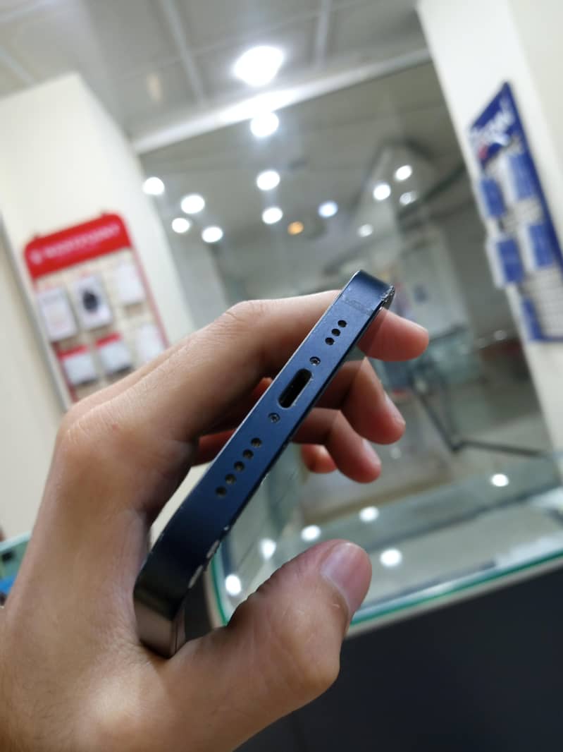 Iphone 12 3