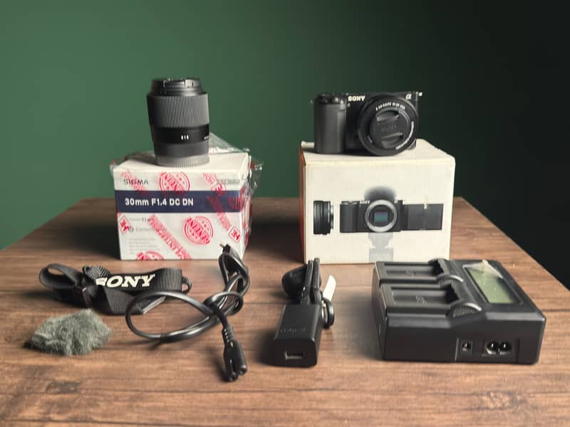 Sony ZV-E10 0