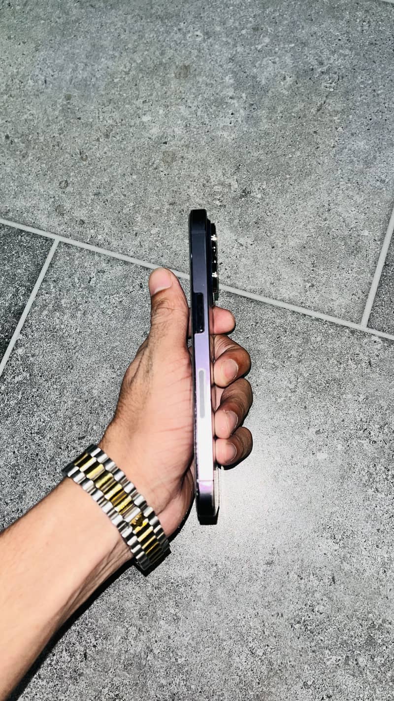 Apple iPhone 14 Pro 2