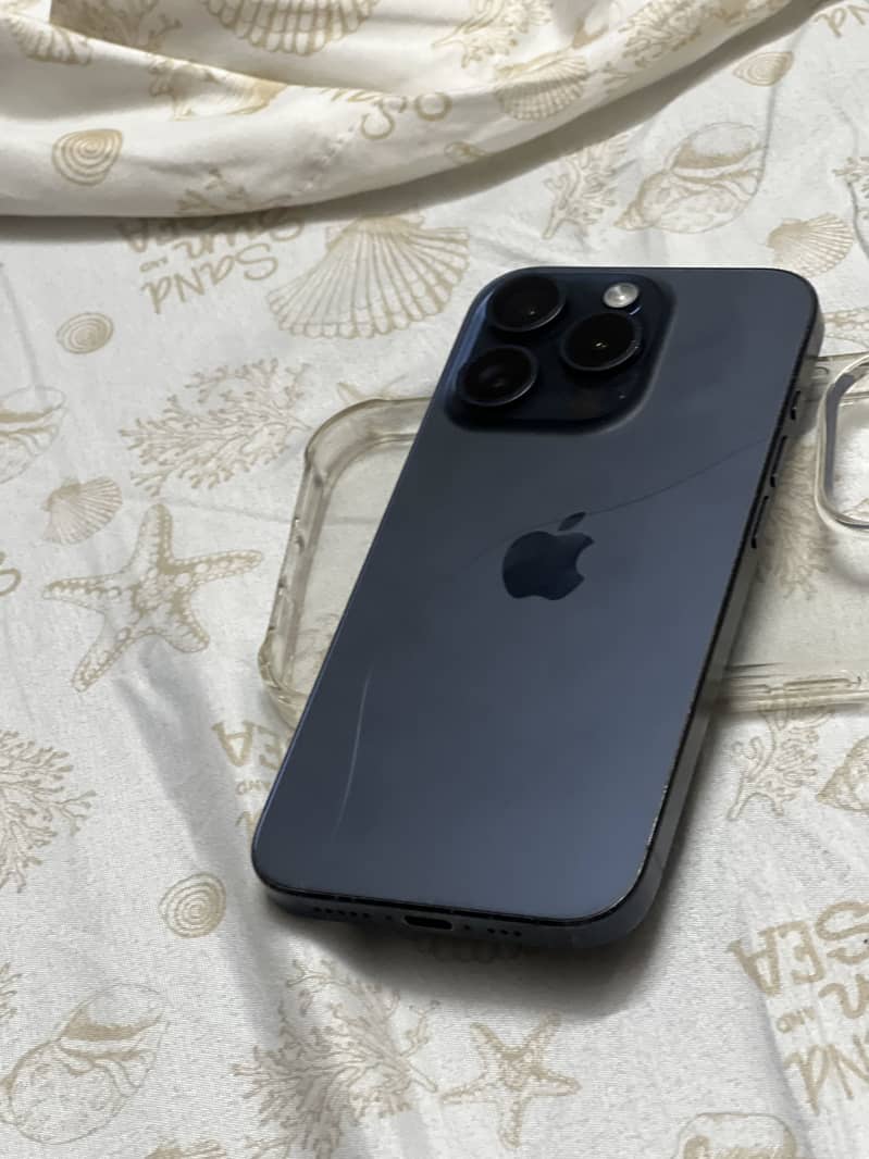 Apple iPhone 15 Pro 2