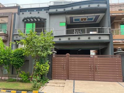 10 marla house for SALE